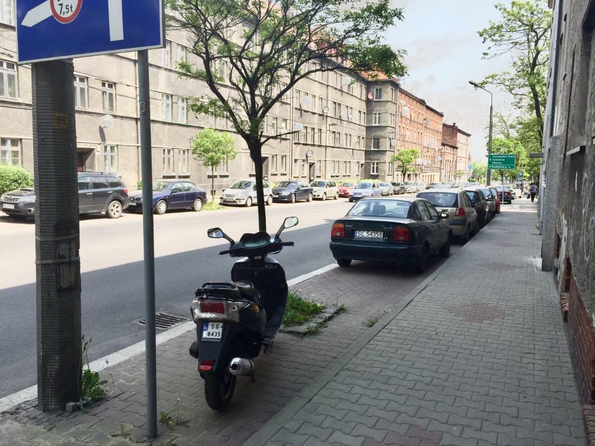 Apartament Joanna Parter Blisko Onkologii I Strefy Ekonomicznej Gliwice Exteriör bild